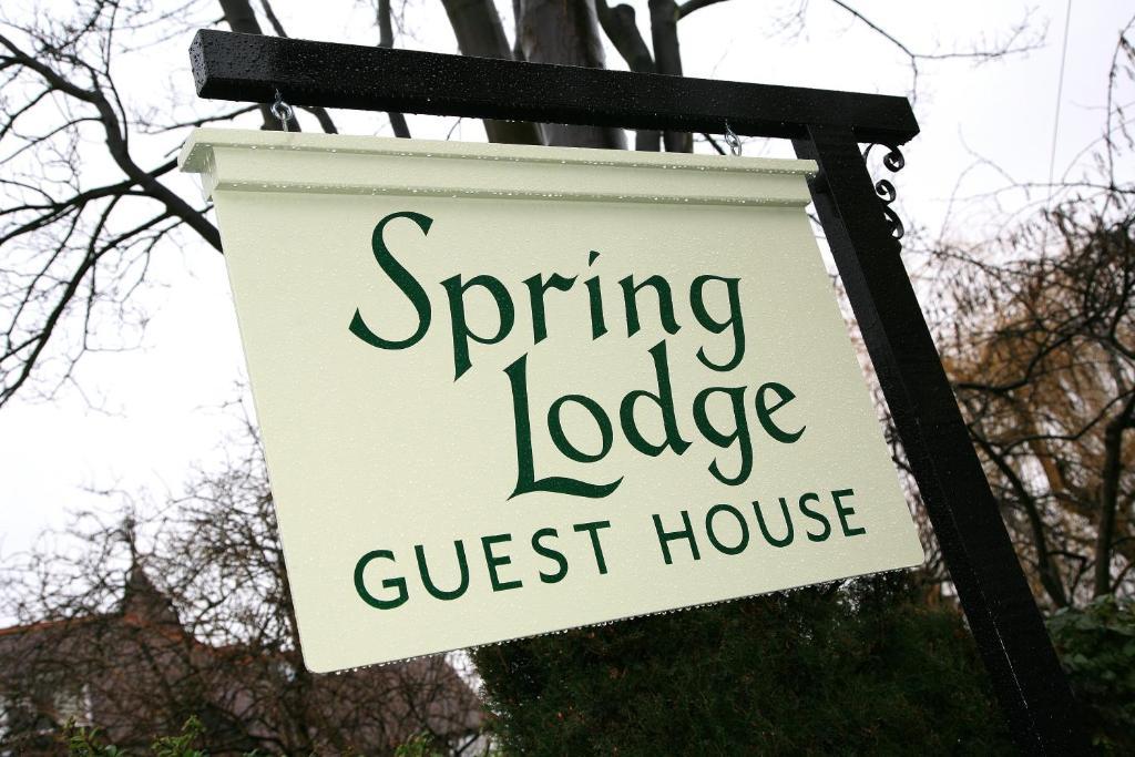 Spring Lodge ハロゲート エクステリア 写真